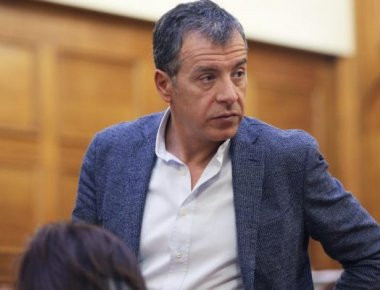 Η επίσκεψη του Σ.Θεοδωράκη στο νοσοκομείο Παπαγεωργίου